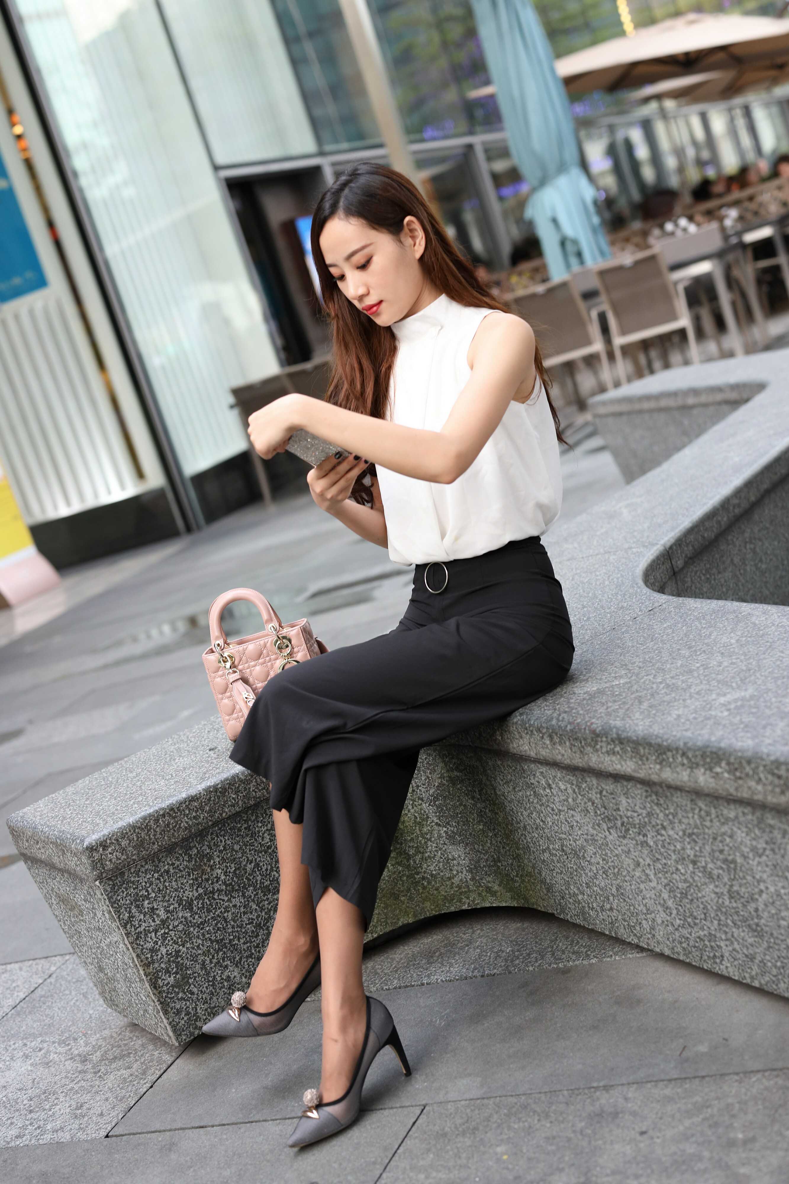 %title插图%num