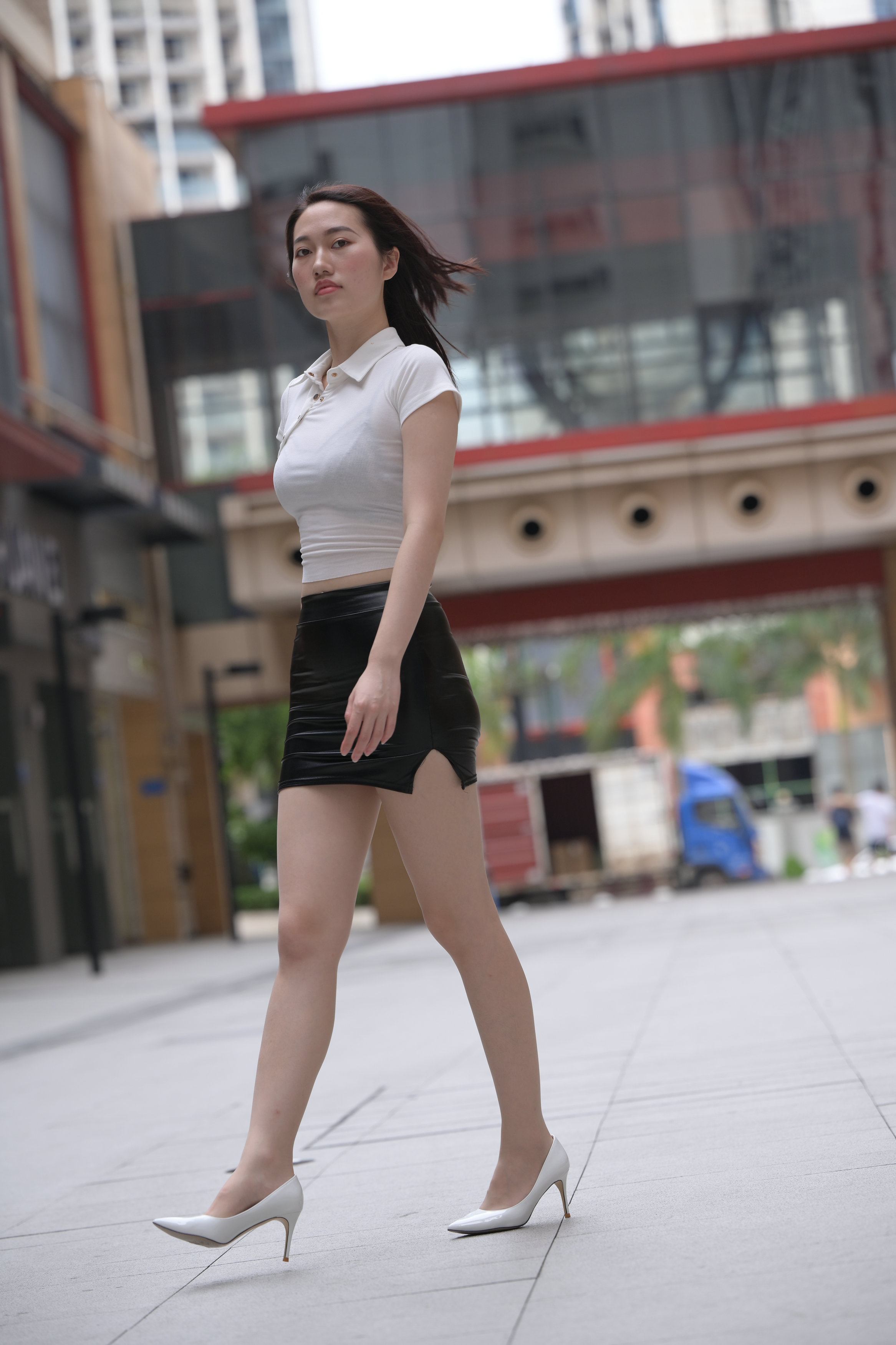 %title插图%num