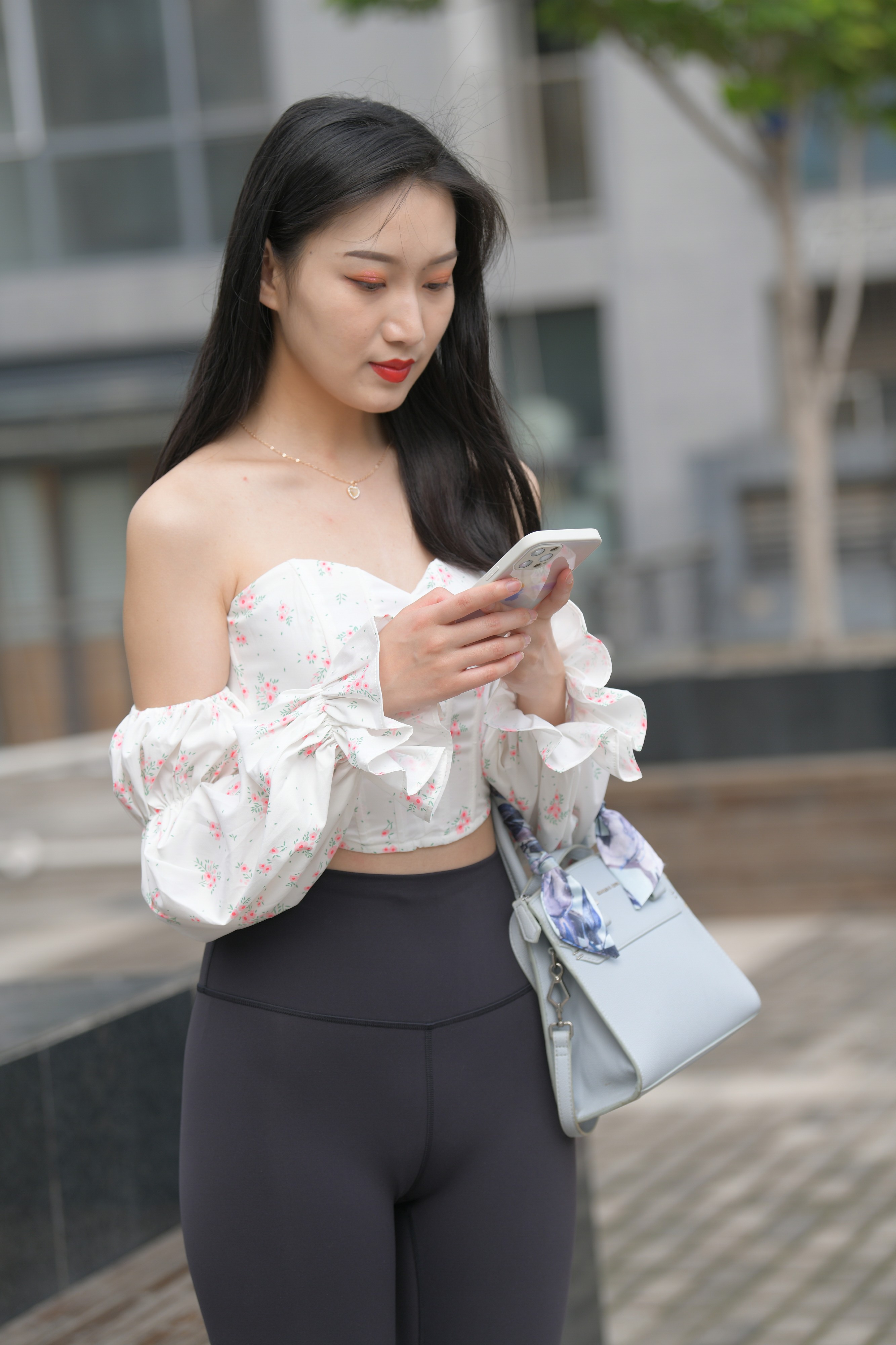 %title插图%num