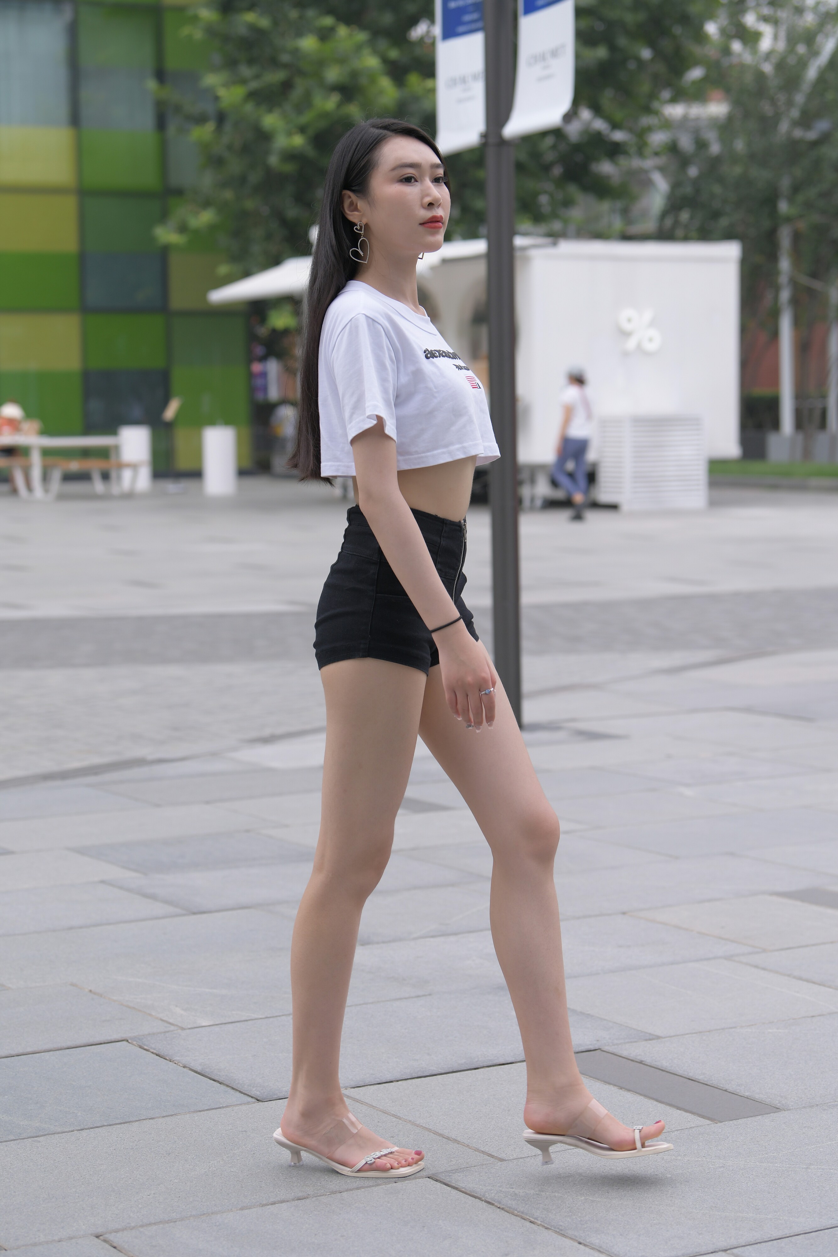 %title插图%num